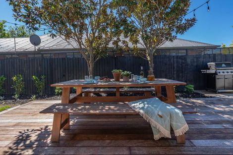 Photo of property in 14 Riverwood Boulevard, Redwood, Christchurch, 8051