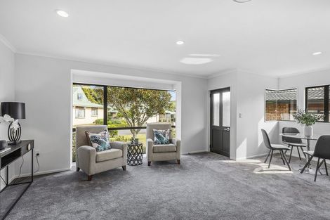 Photo of property in Redwood Village, 25/42 Main Road, Tawa, Wellington, 5028