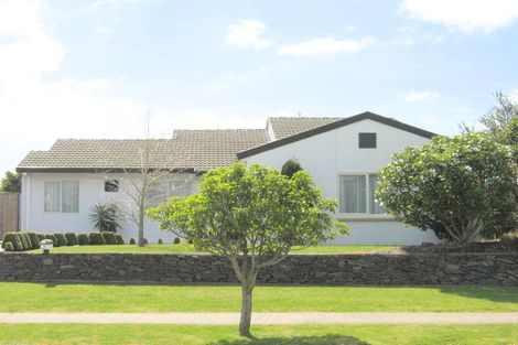 Photo of property in 17 Santa Monica Drive, Papamoa Beach, Papamoa, 3118