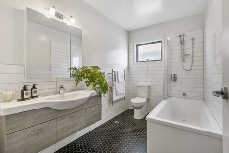 Photo of property in 13/27 Powell Street, Avondale, Auckland, 1026