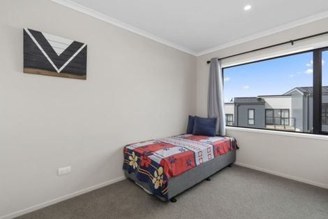 Photo of property in 75 Te Oneroa Way, Long Bay, Auckland, 0630