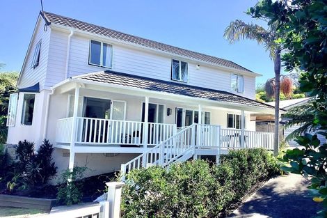 Photo of property in 1/2 Heathcote Road, Castor Bay, Auckland, 0620