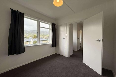 Photo of property in 7 Wainhouse Street, Stokes Valley, Lower Hutt, 5019