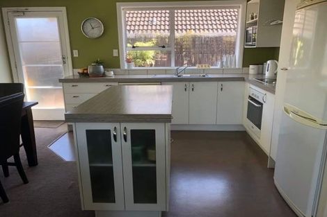 Photo of property in 2/3 Binstead Place, Avondale, Christchurch, 8061