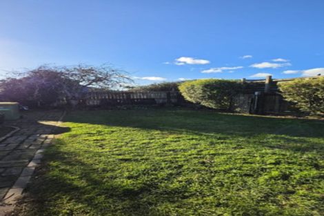 Photo of property in 27b Sutton Crescent, Papakura, 2110