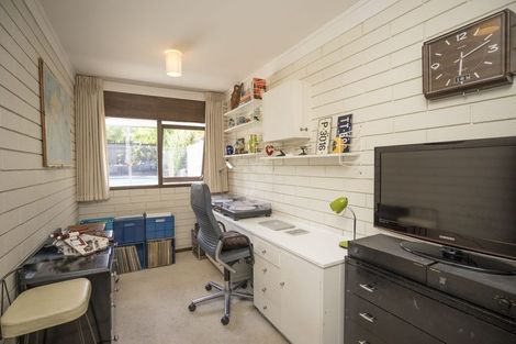 Photo of property in 28 Barlow Place, Chatswood, Auckland, 0626