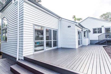 Photo of property in 1b Lynwood Road, New Lynn, Auckland, 0600