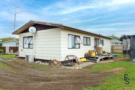 Photo of property in 19 Barry Street, Te Karaka, 4022