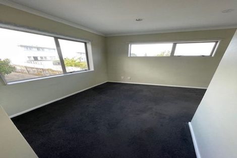 Photo of property in 10a Marie Crescent, Te Atatu South, Auckland, 0610