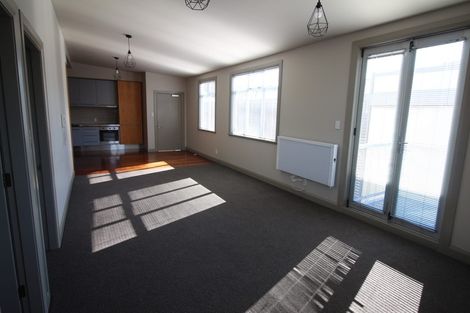 Photo of property in 98 Riddiford Street, Newtown, Wellington, 6021