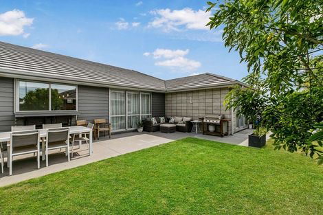 Photo of property in 3 Kamahi Crescent, Papamoa Beach, Papamoa, 3118