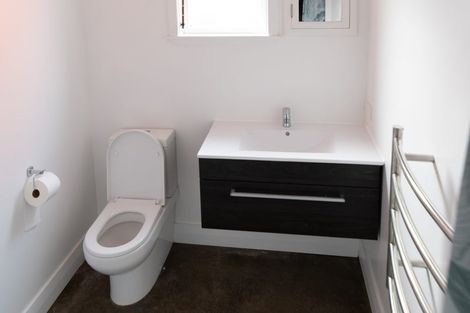 Photo of property in 1 Athens Street, Miramar, Wellington, 6022