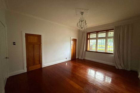 Photo of property in 1 Para Street, Miramar, Wellington, 6022