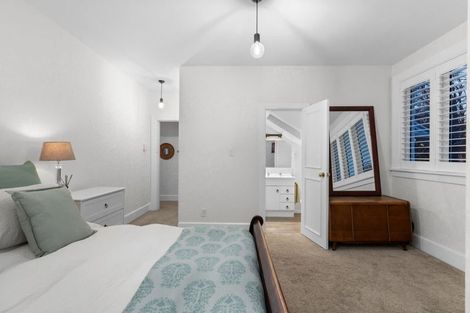 Photo of property in 24 Snowdon Road, Fendalton, Christchurch, 8052