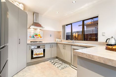 Photo of property in 49 Sturges Road, Henderson, Auckland, 0612