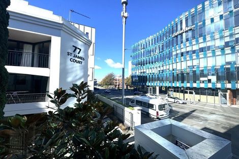 Photo of property in Regent Courts, 2/75 Gloucester Street, Christchurch Central, Christchurch, 8013