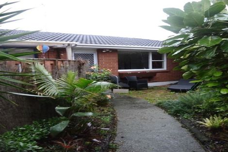 Photo of property in 2/7a Corrella Road, Belmont, Auckland, 0622