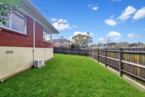 Photo of property in 1/11 Manuka Road, Bayview, Auckland, 0629