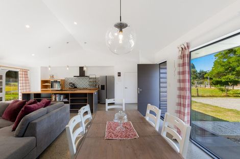 Photo of property in 14 Carlisle Street, Athol, 9793