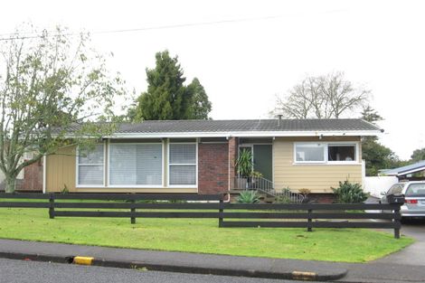 Photo of property in 4 Hillcrest Grove, Hillpark, Auckland, 2102