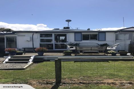 Photo of property in 24 Days Road, Lyttelton, 8082