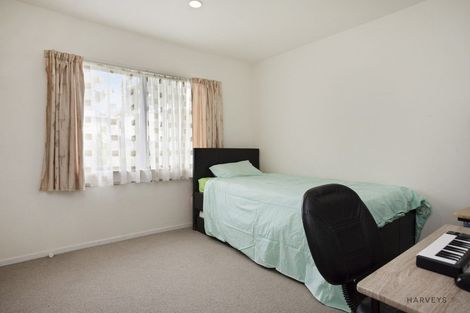 Photo of property in 58e Sunnyside Road, Sunnyvale, Auckland, 0612
