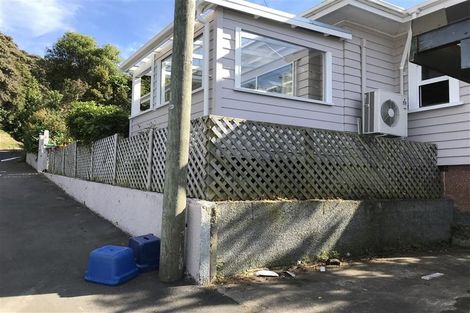 Photo of property in 18 Lachlan Avenue, North Dunedin, Dunedin, 9016