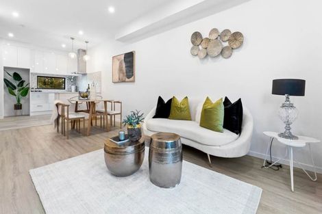 Photo of property in 17e Tabitha Crescent, Henderson, Auckland, 0612