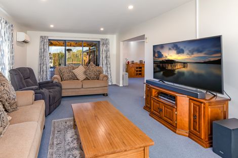 Photo of property in 15 Greenmeadow Gardens, Belfast, Christchurch, 8051