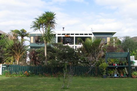 Photo of property in 24 Harsant Avenue, Hahei, Whitianga, 3591