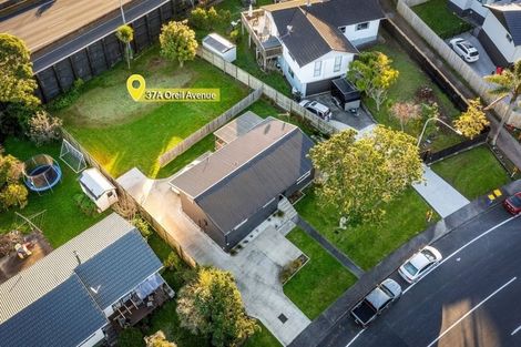 Photo of property in 37a Oreil Avenue, West Harbour, Auckland, 0618