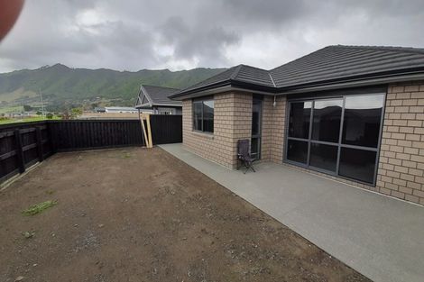 Photo of property in 53 Waipunahau Road, Waikanae, 5036