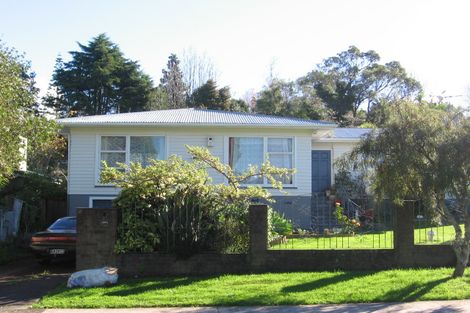 Photo of property in 7 Kashmir Road, Glen Eden, Auckland, 0602