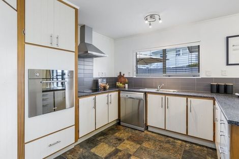 Photo of property in 1/218 Centreway Road, Orewa, 0931