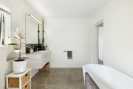 Photo of property in 16 Betty May Drive, Pyes Pa, Tauranga, 3173