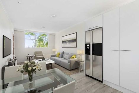 Photo of property in 2/49 Simkin Avenue, St Johns, Auckland, 1072