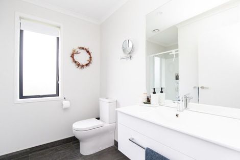 Photo of property in 5 Costello Drive, Ngatea, 3503