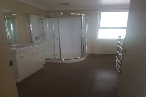 Photo of property in 1/134 Bleakhouse Road, Mellons Bay, Auckland, 2014