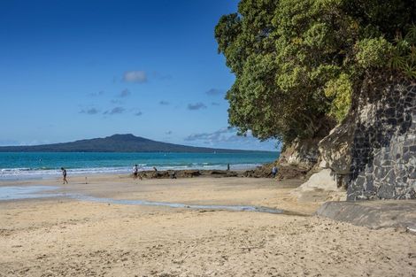 Photo of property in 4/37 Clifton Road, Hauraki, Auckland, 0622