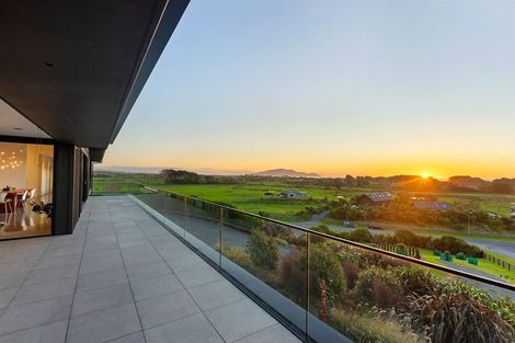Photo of property in 80 Harakeke Road, Te Horo, Otaki, 5581