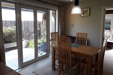 Photo of property in 123 Holly Road, St Albans, Christchurch, 8014