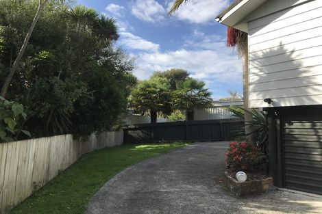 Photo of property in 1/10 Roick Parade, Glen Eden, Auckland, 0602