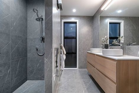 Photo of property in 1 Lordland Road, Wainui, 0932