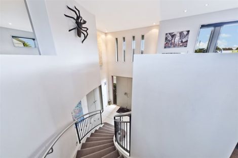 Photo of property in 51 Strowan Road, Strowan, Christchurch, 8052