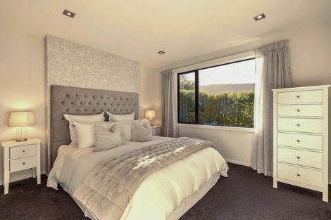 Photo of property in 65 Oregon Drive, Kelvin Heights, Queenstown, 9300