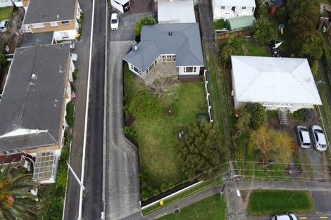 Photo of property in 104 Titirangi Road, New Lynn, Auckland, 0600