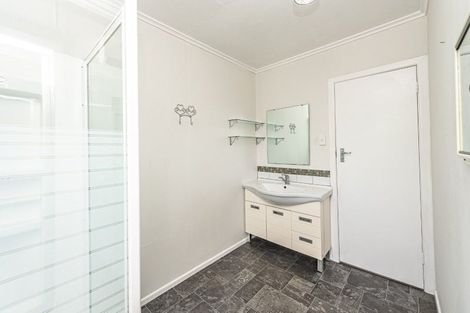 Photo of property in 62 Parkes Avenue, Saint Johns Hill, Whanganui, 4501