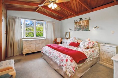 Photo of property in 63 Forrest Hill Road, Milford, Auckland, 0620