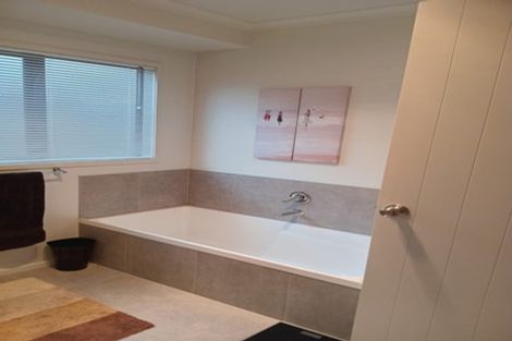 Photo of property in 7 West Street, Tuakau, 2121