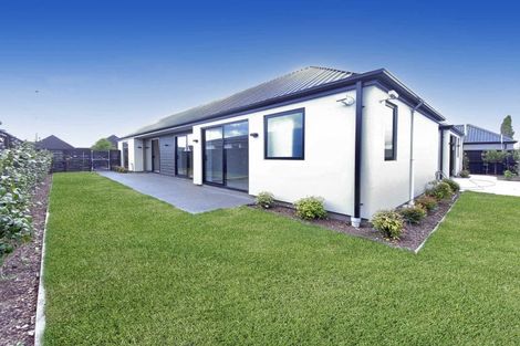 Photo of property in 22 Kirkland Crescent, Harewood, Christchurch, 8051